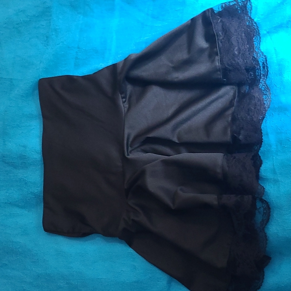 FUN girls black skirt trimmed w/ lace